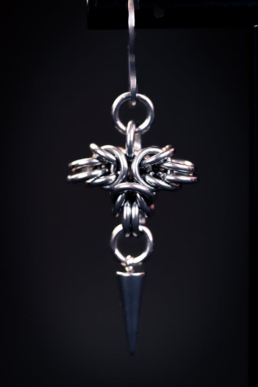 ODIN | Chainmail Earrings
Stainless steel chainmail earrings with spike charm
