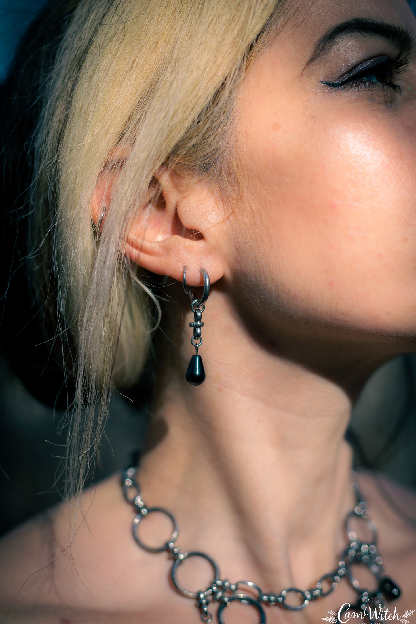 DRUSILLA | Drusilla chainmail earrings with hematite beads
