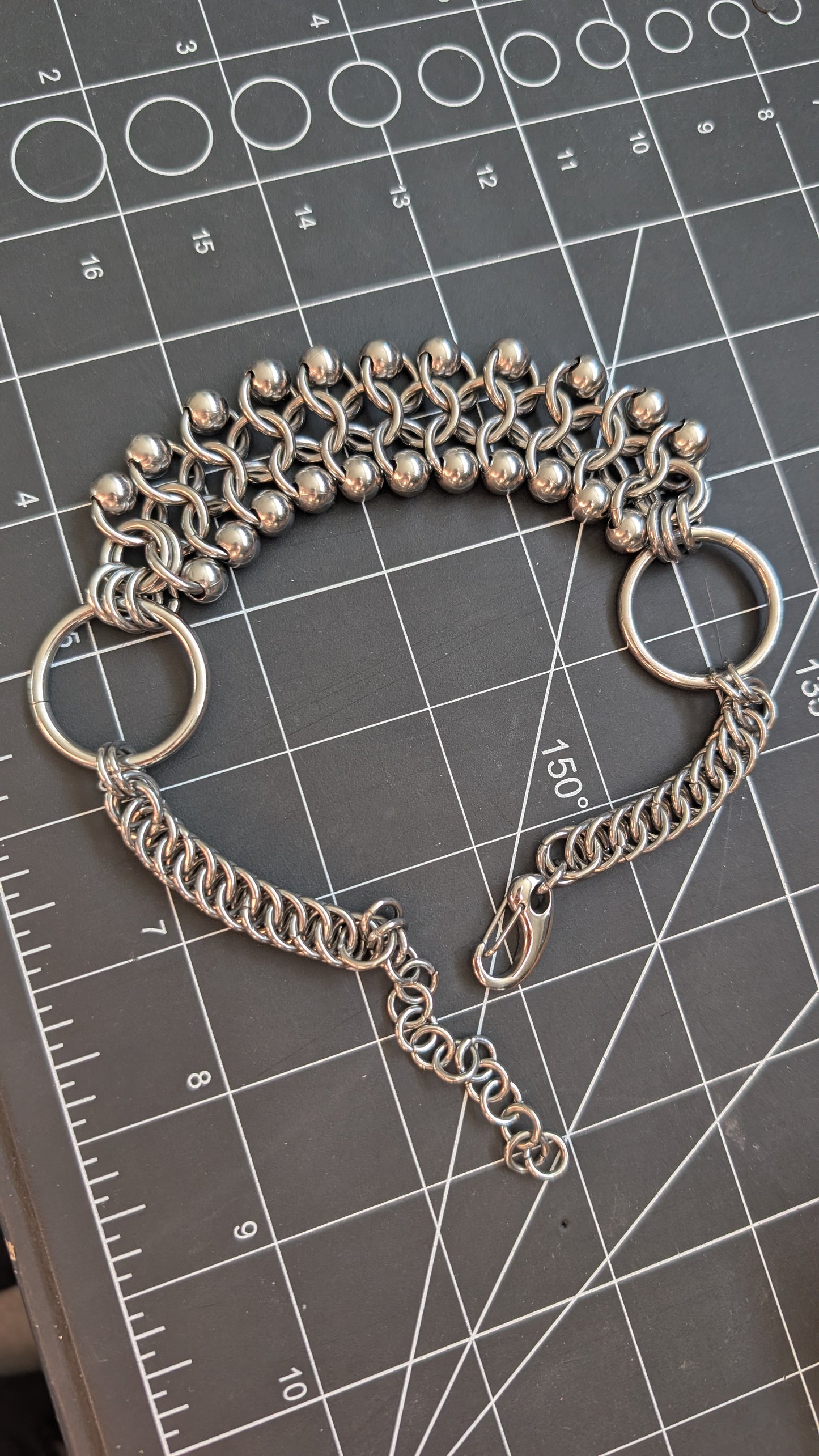 Niké stainless steel gothic chainmail choker CamWitch
