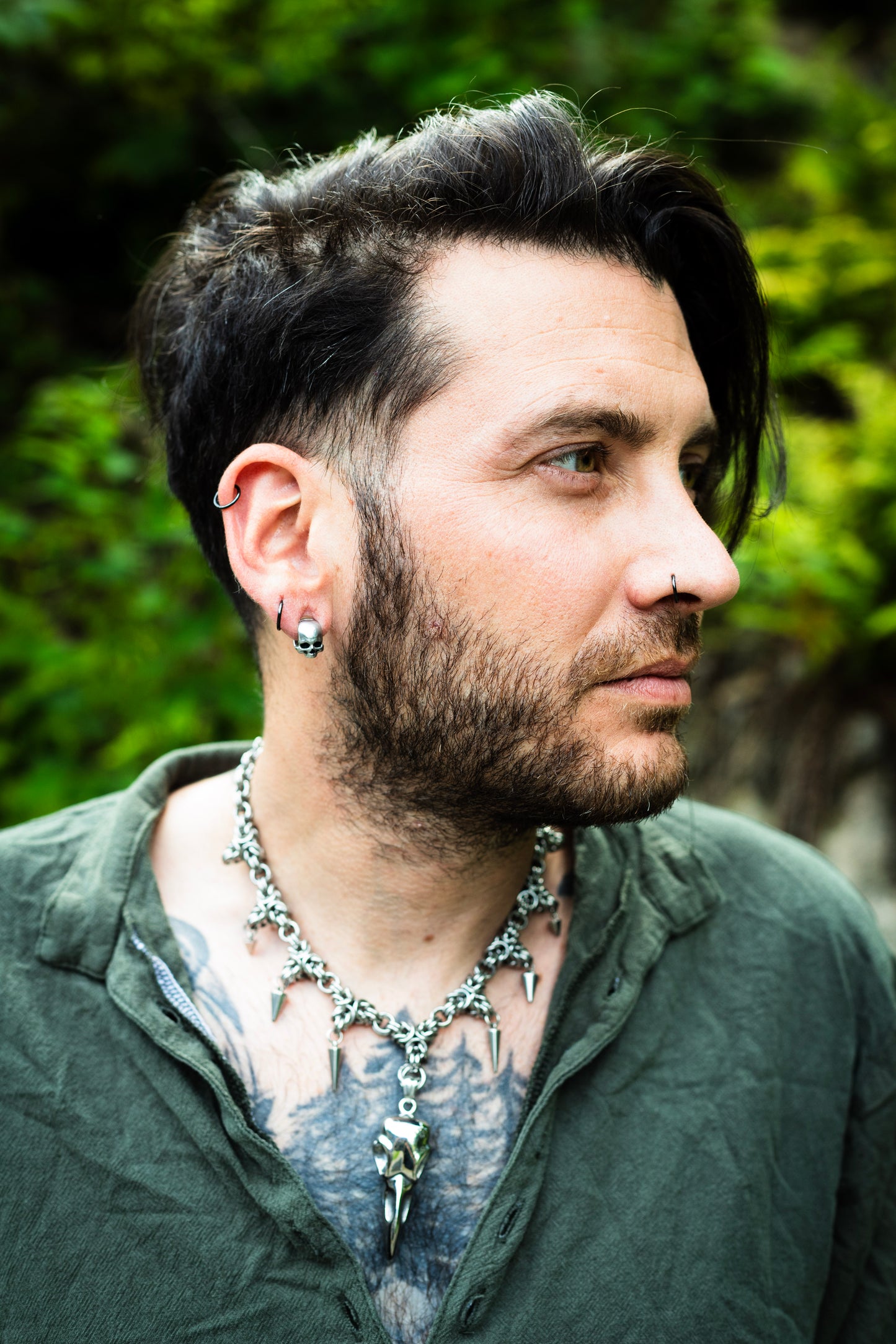 ODIN | Crow Chainmail Necklace
Stainless steel necklace with spikes and a craw massive charm