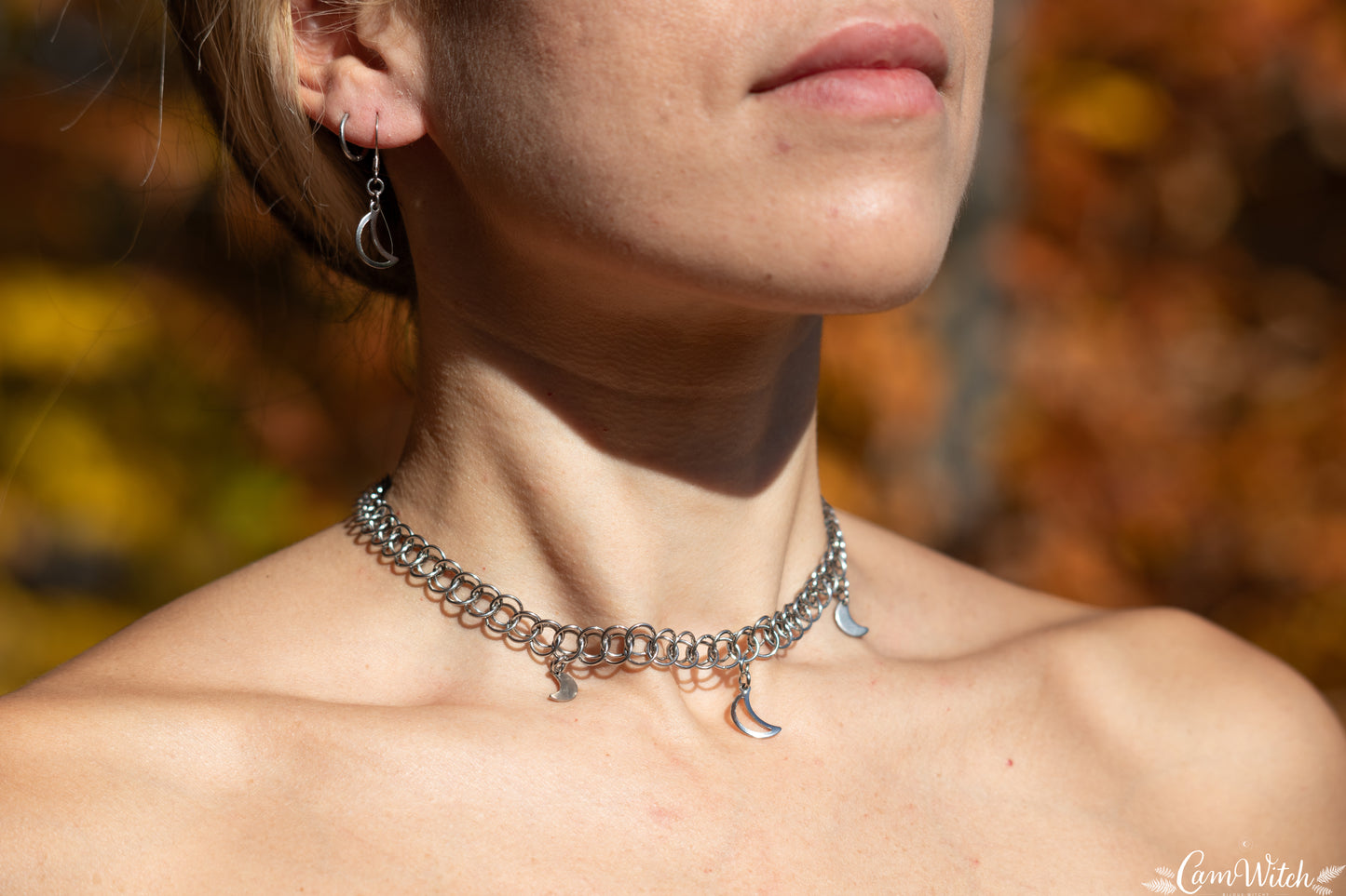 SELENE | Chainmail stainless steel choker with moon charms