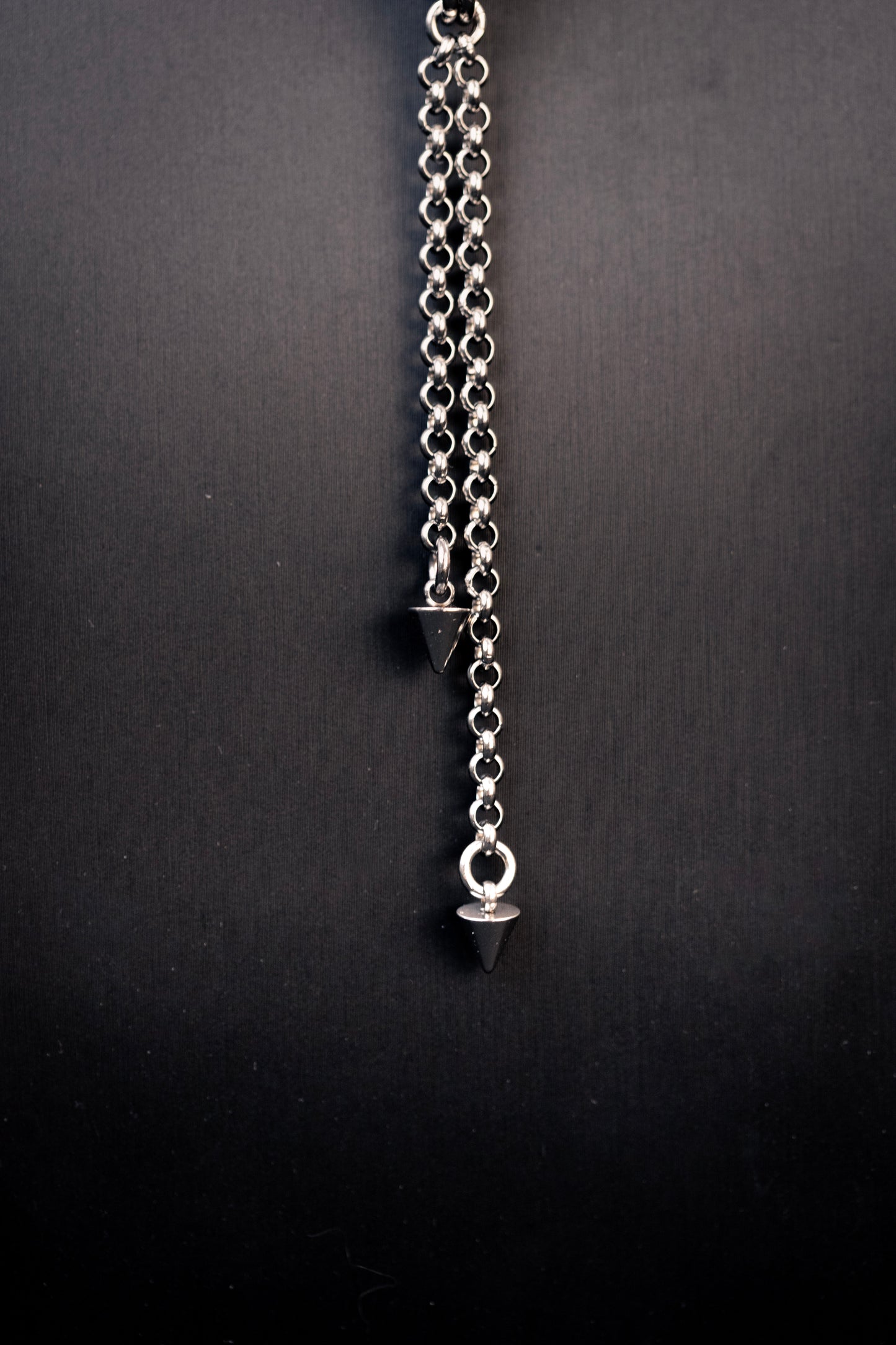 ODIN | Chainmail Pendant Necklace
Stainless steel necklace with strands and mini spikes  charms
