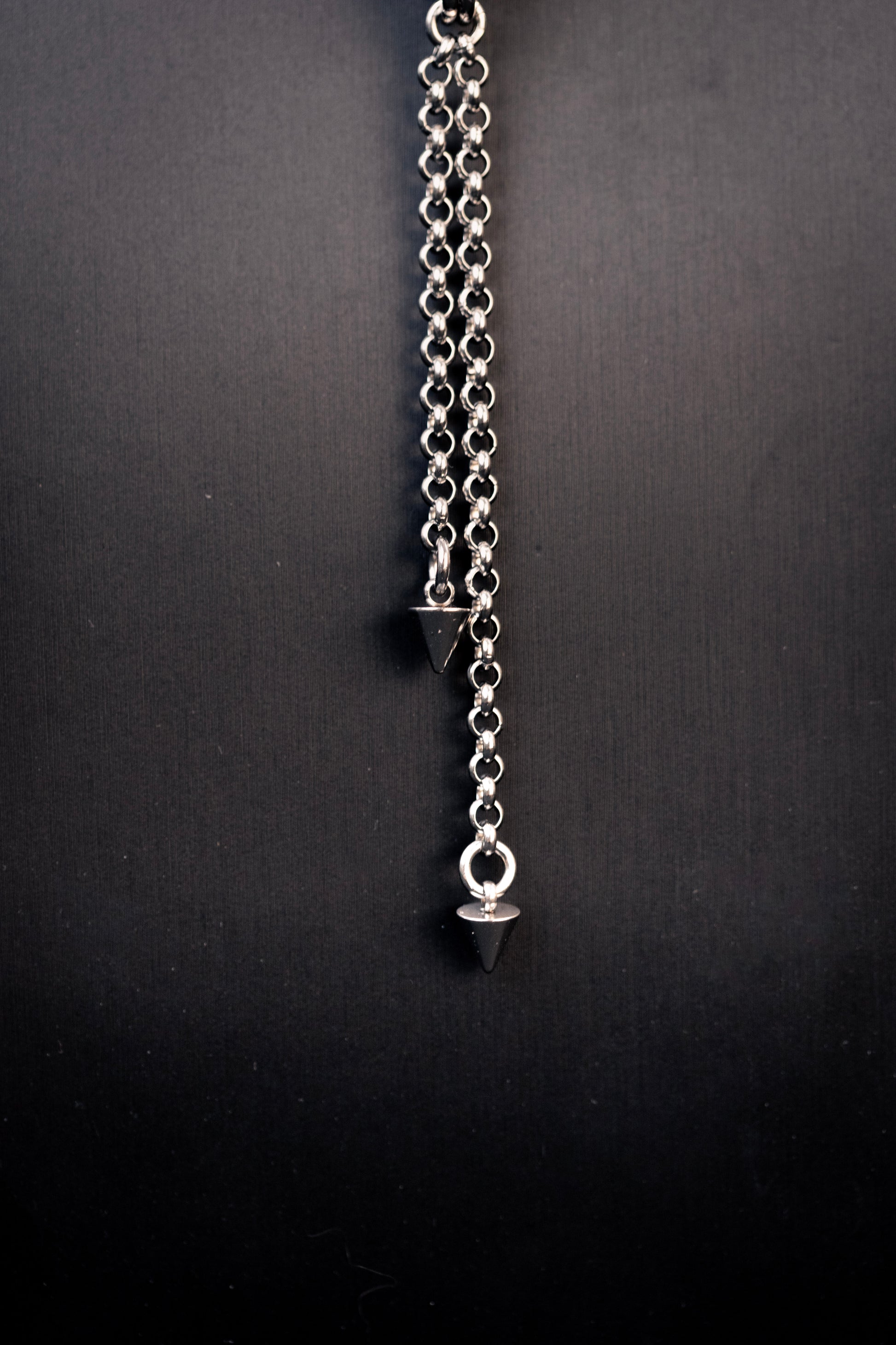 ODIN | Chainmail Pendant Necklace
Stainless steel necklace with strands and mini spikes  charms
