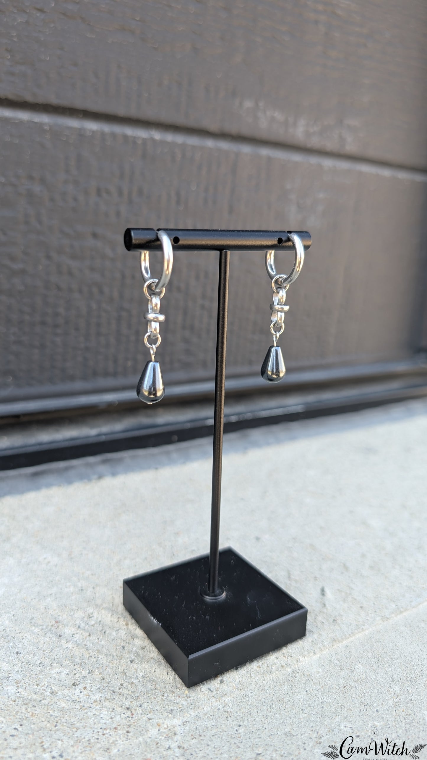 DRUSILLA | Drusilla chainmail earrings with hematite beads