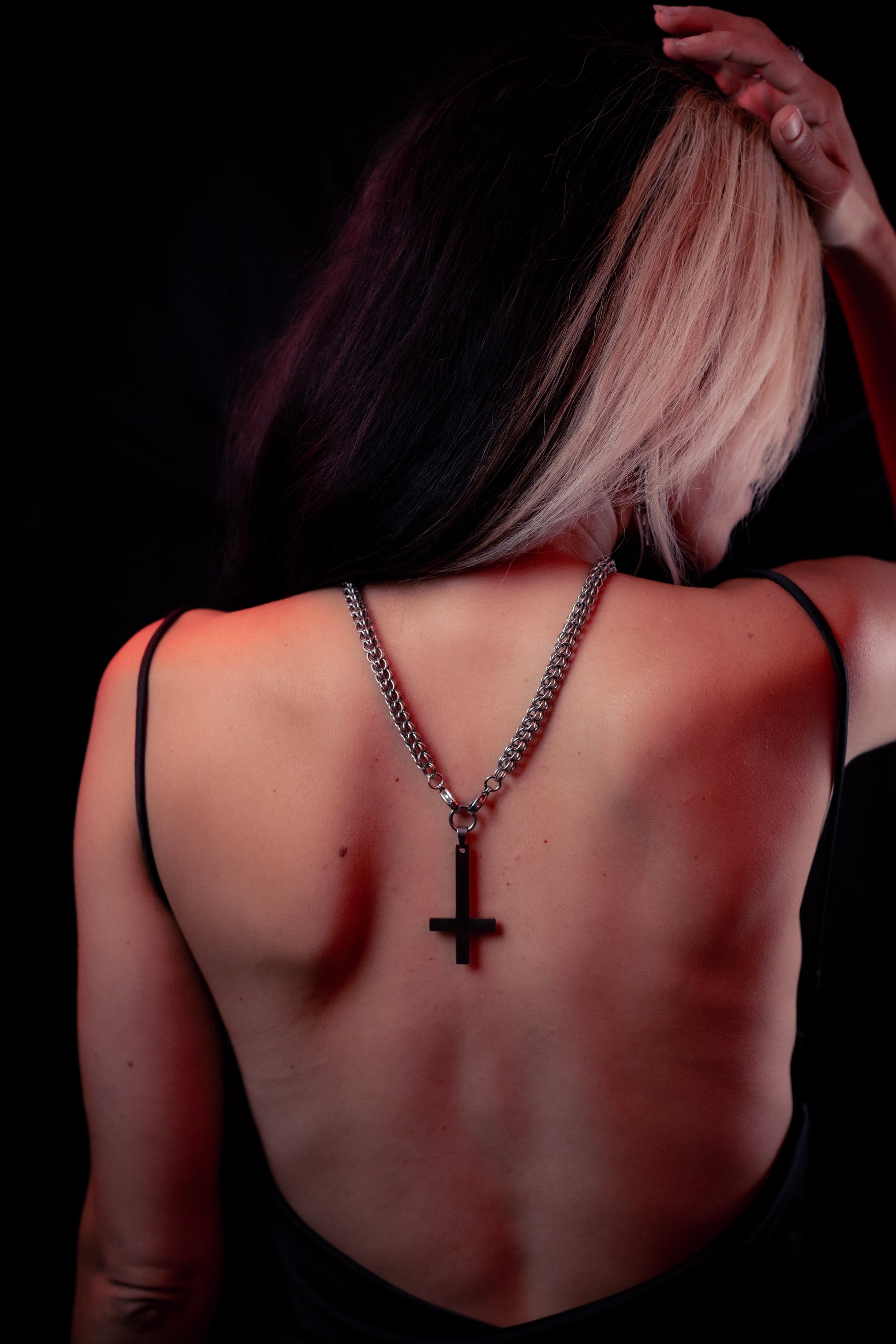 HADÈS | Chainmail back-drop necklace