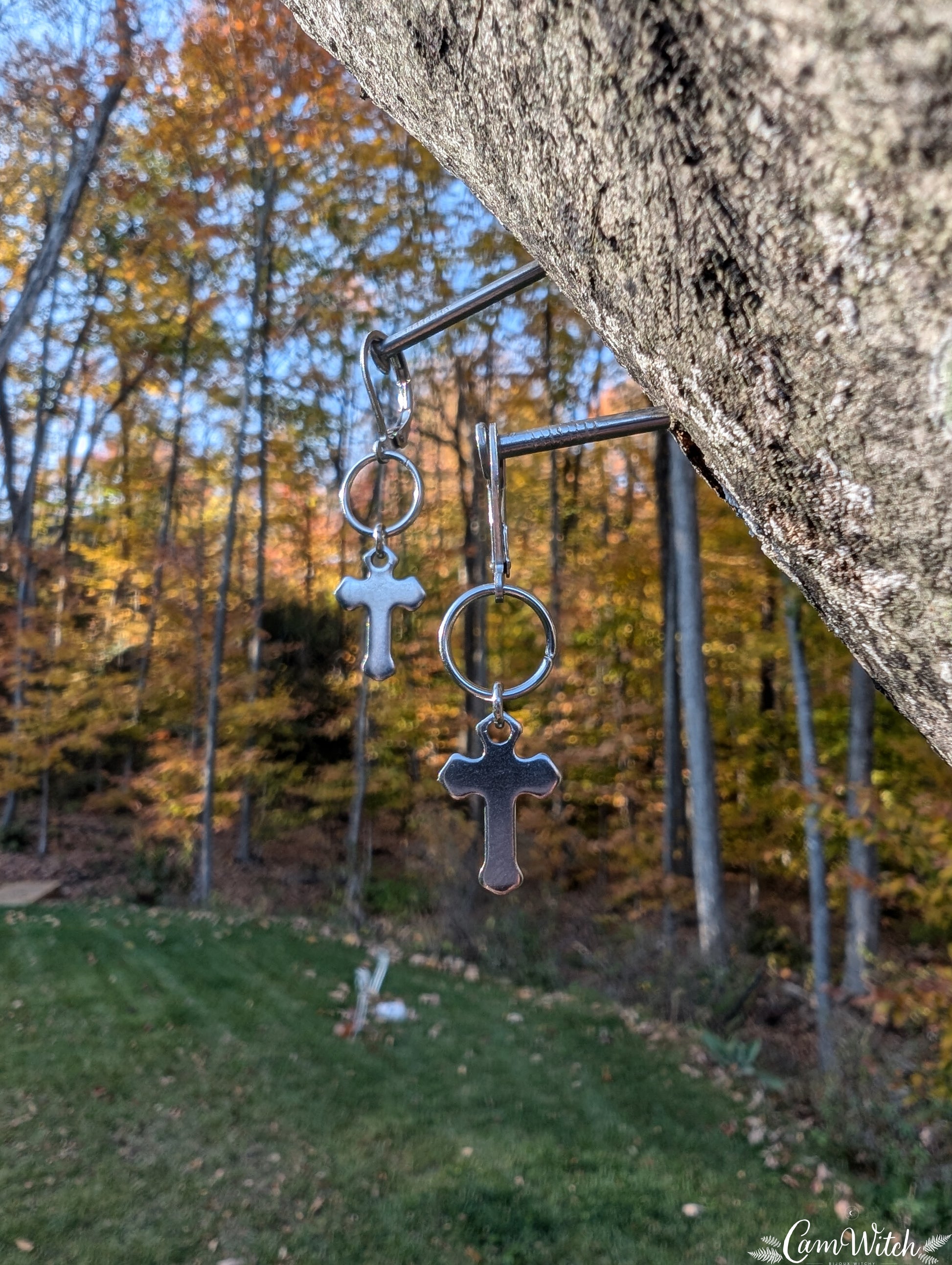 MORTICIA | Chainmail stainless steel earrings with cross charm