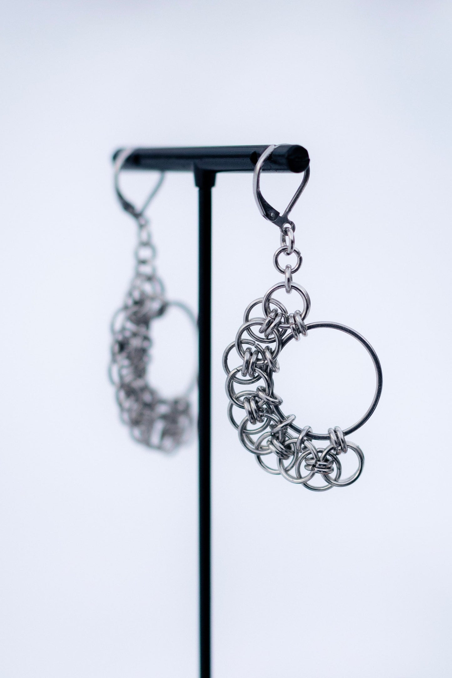CERRIDWEN | Chainmail Half Moon Earrings
Stainless steel chainmail earrings with celtic helm weave