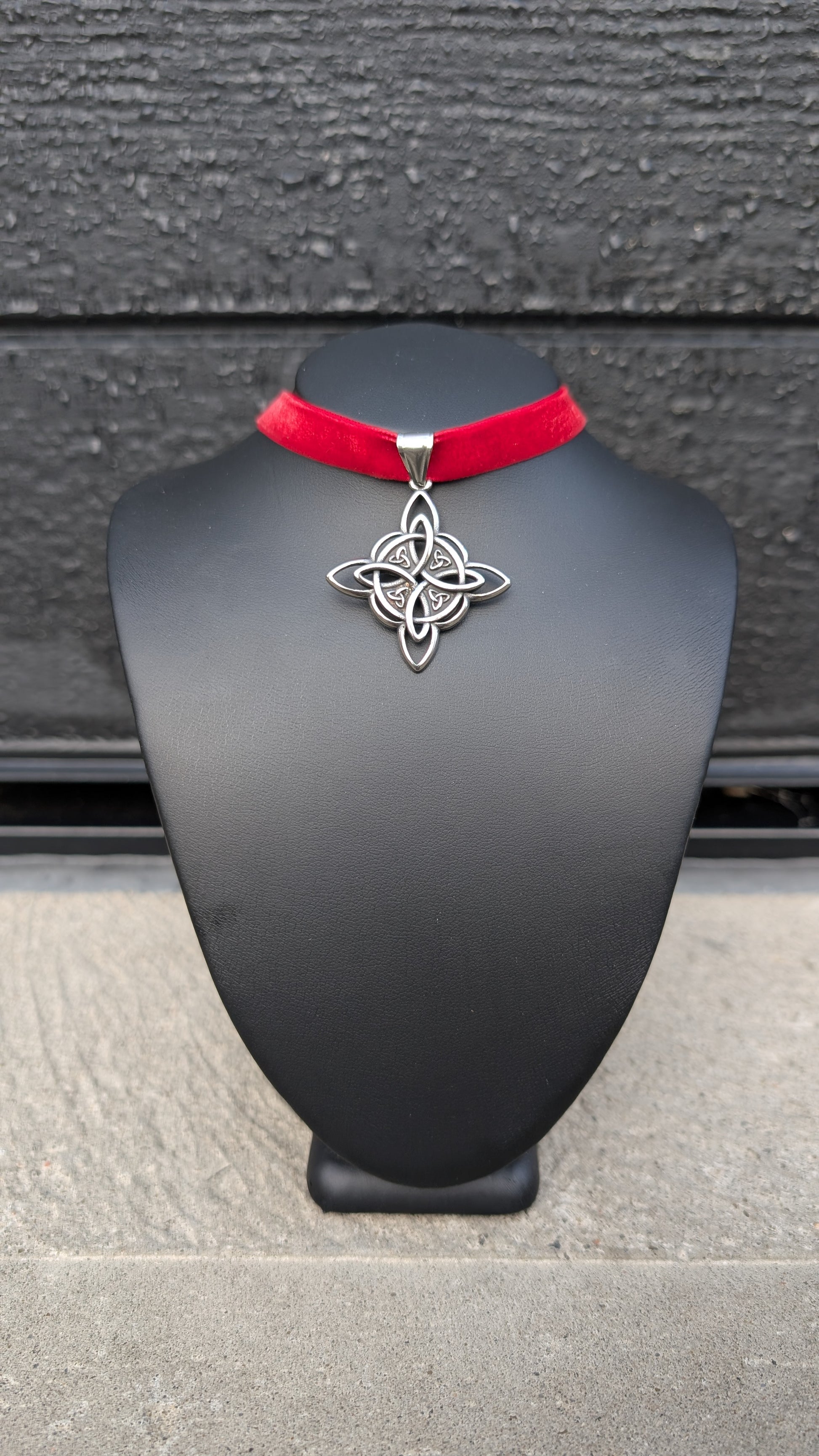 HÉCATE | Chainmail Choker image 1