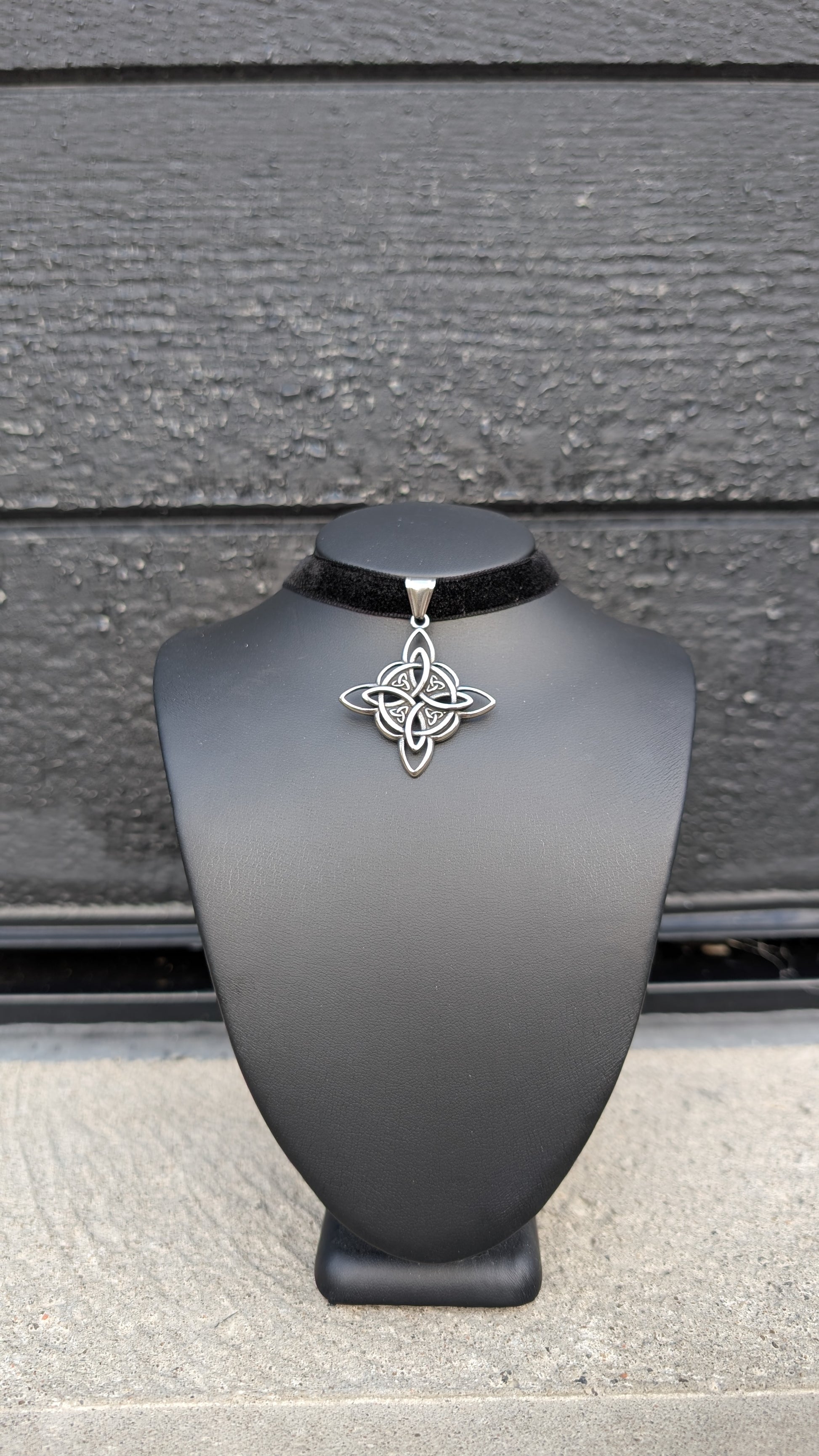 HÉCATE | Chainmail Choker image 0