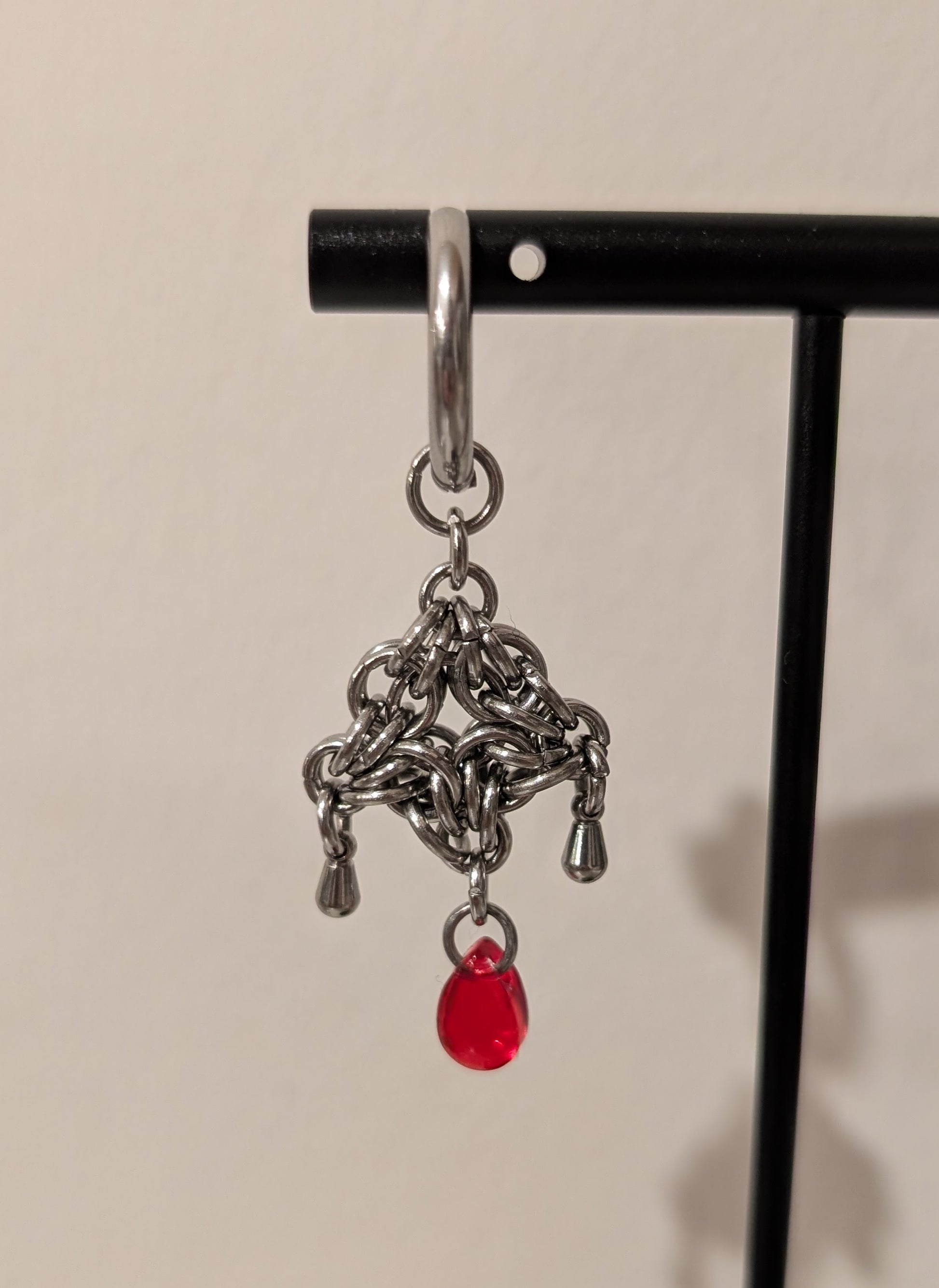 BRIGID | Chainmail stainless steel earrings with glass pearl