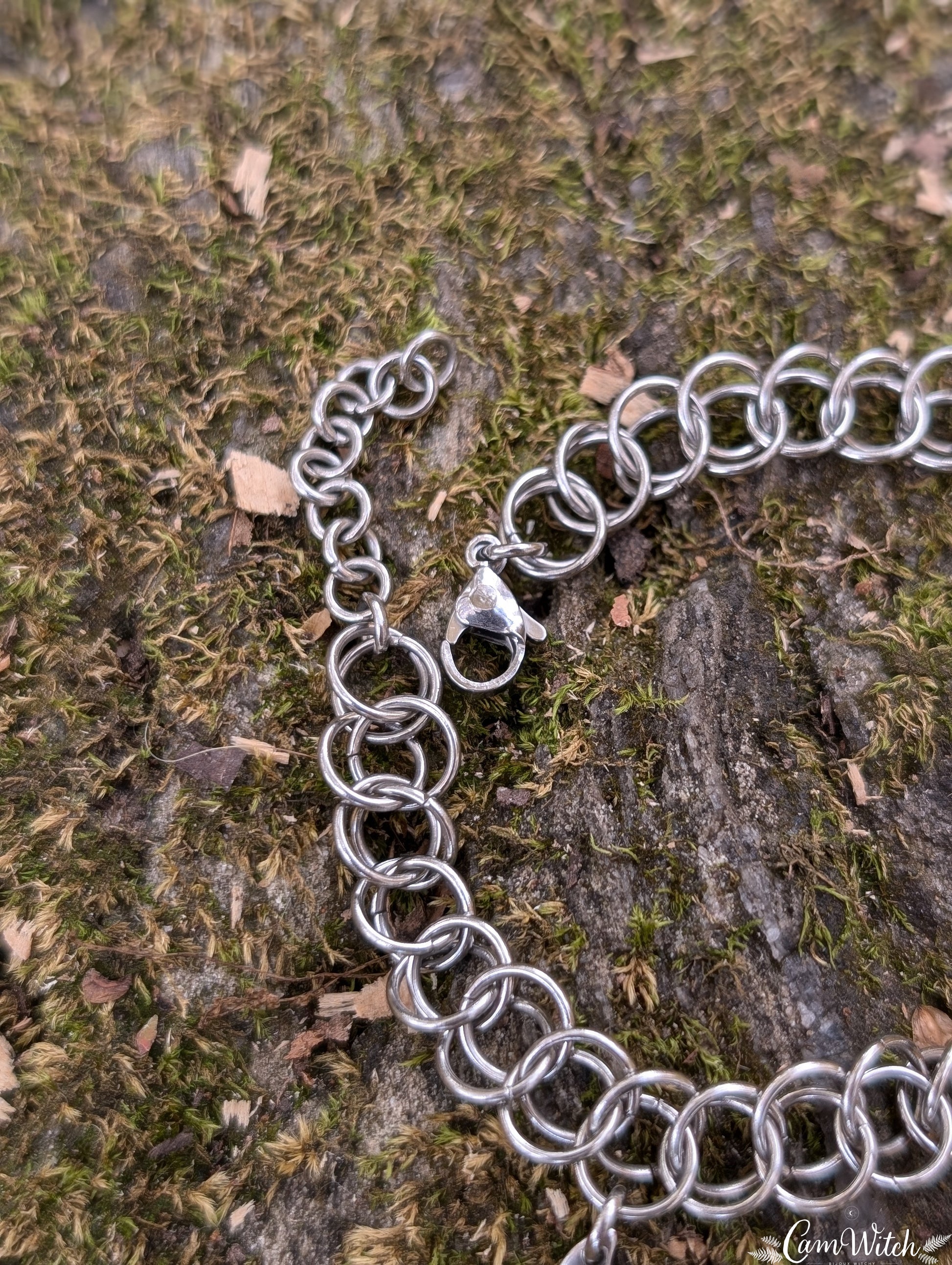 SELENE | Chainmail stainless steel bracelet with moon charm