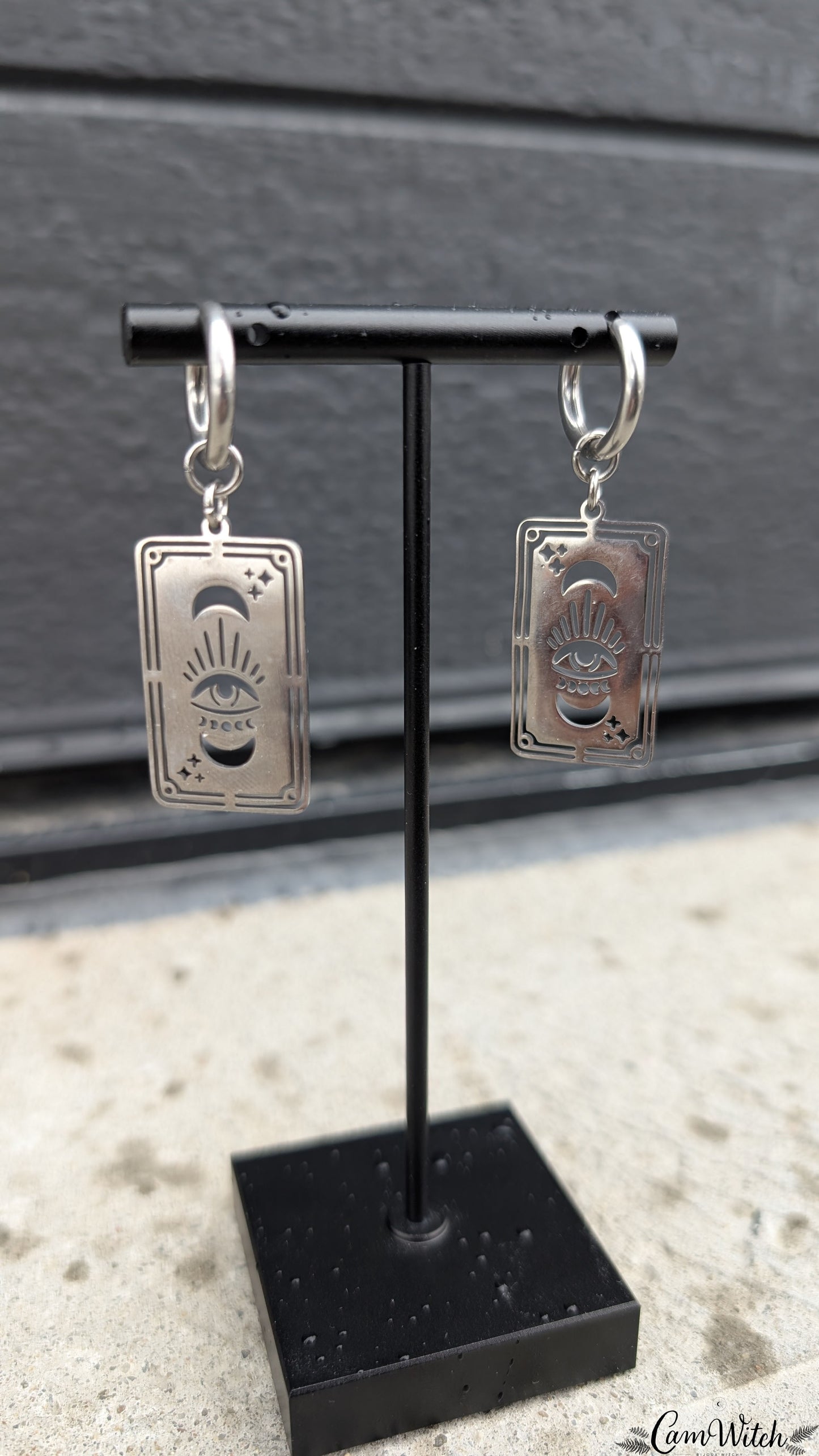 VELEDA | Chainmail earrings with tarot cards