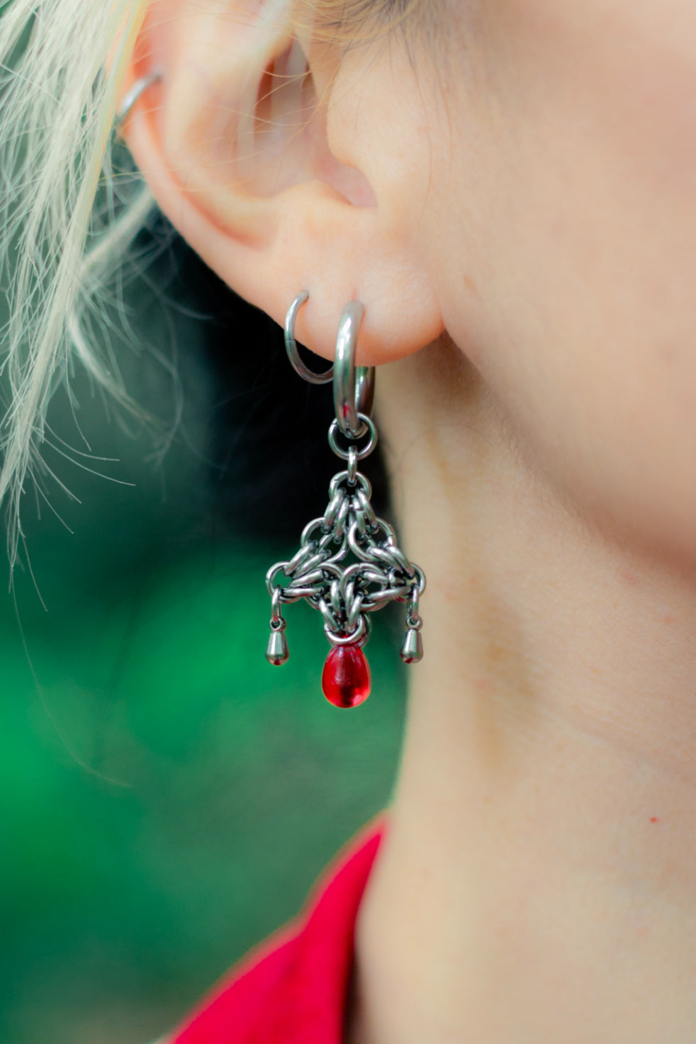 BRIGID | Chainmail stainless steel earrings with glass pearl