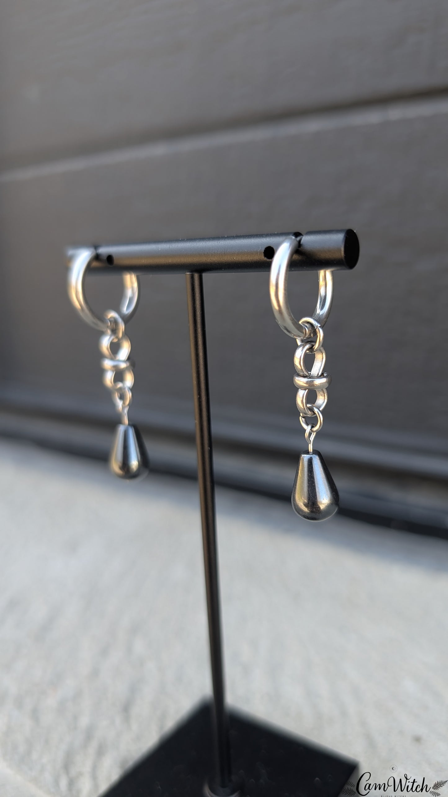 DRUSILLA | Drusilla chainmail earrings with hematite beads