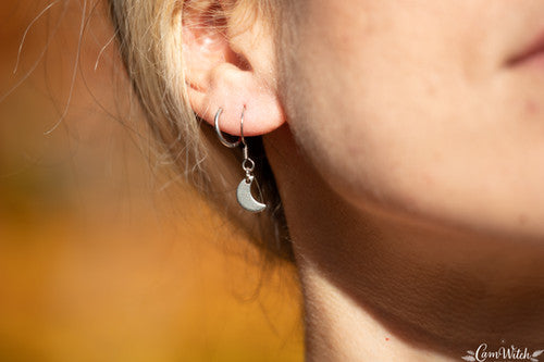 SELENE | Chainmail stainless steel earrings with moon charm