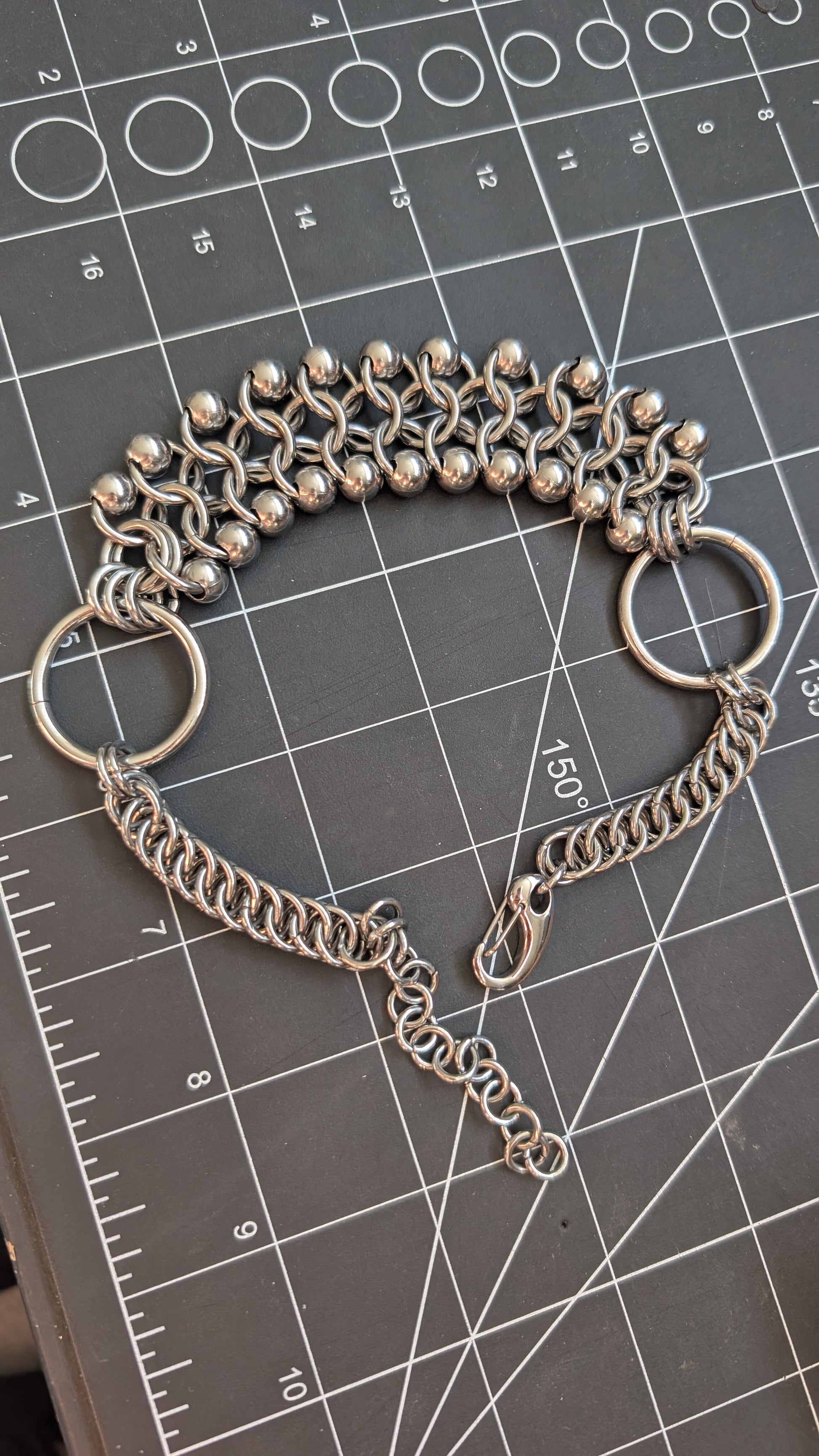 Niké stainless steel gothic chainmail choker CamWitch