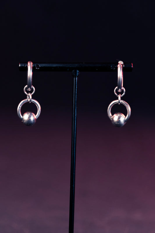 Niké stainless steel gothic chainmail earring CamWitch