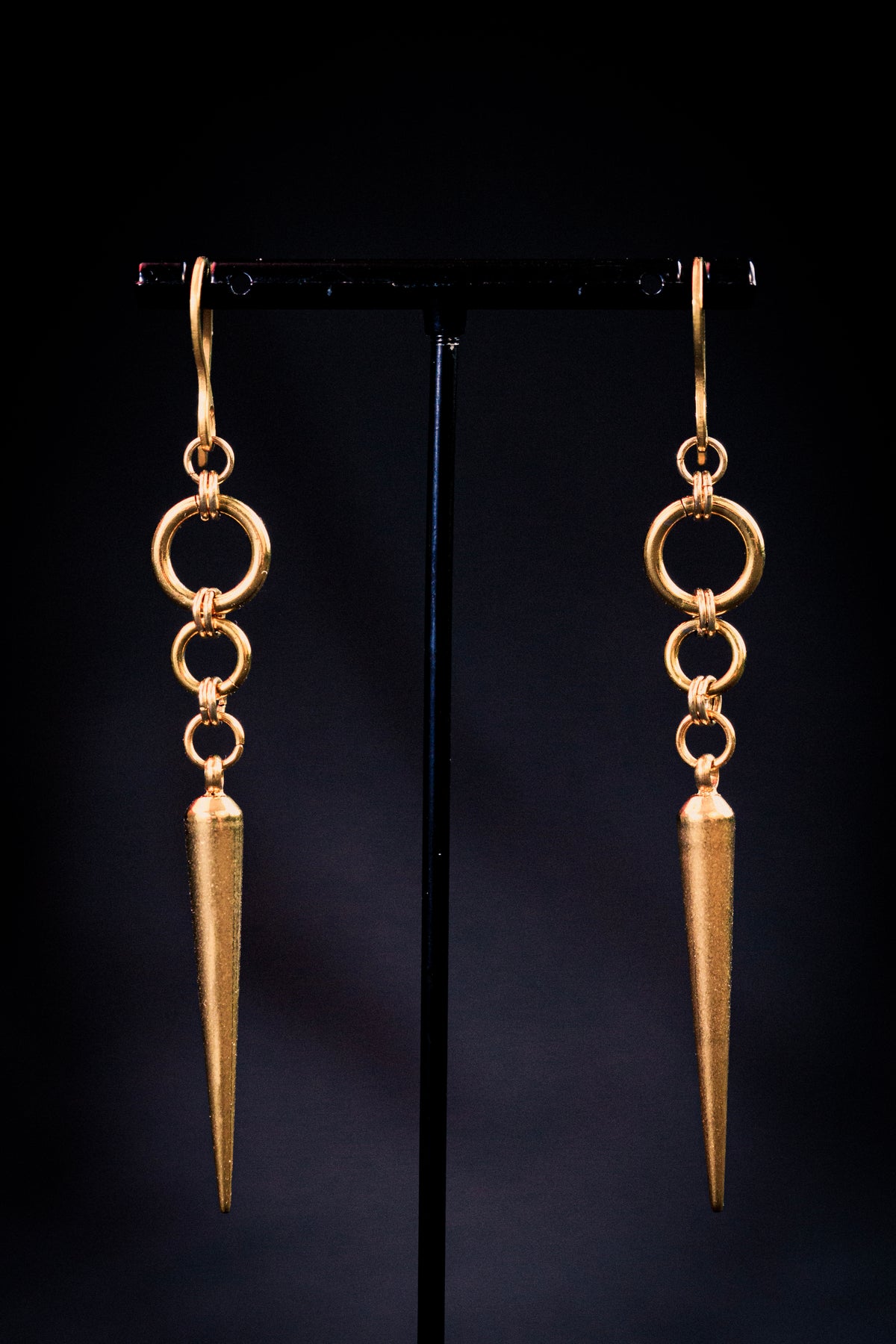 SEKHMET | Gold Chainmail Earrings