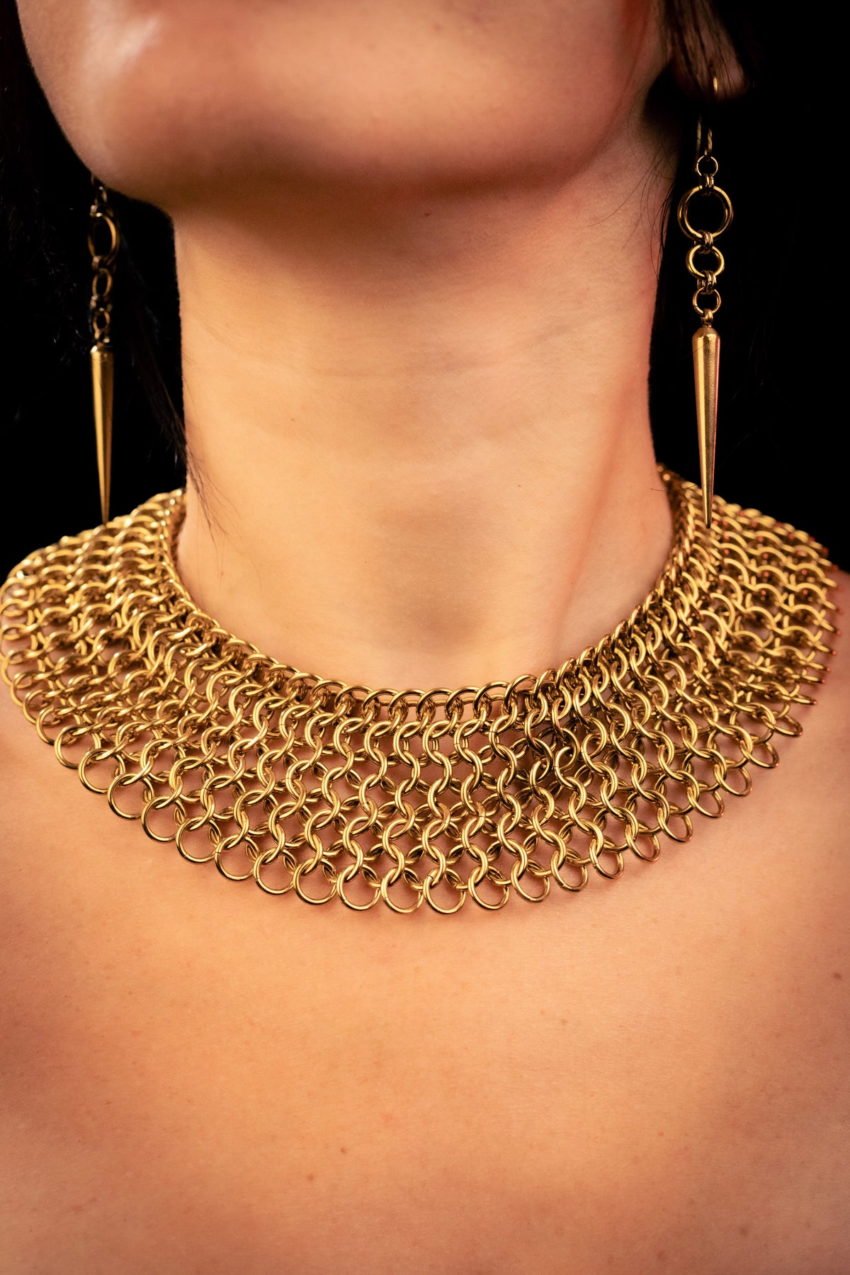 SEKHMET | Gold Chainmail Earrings
